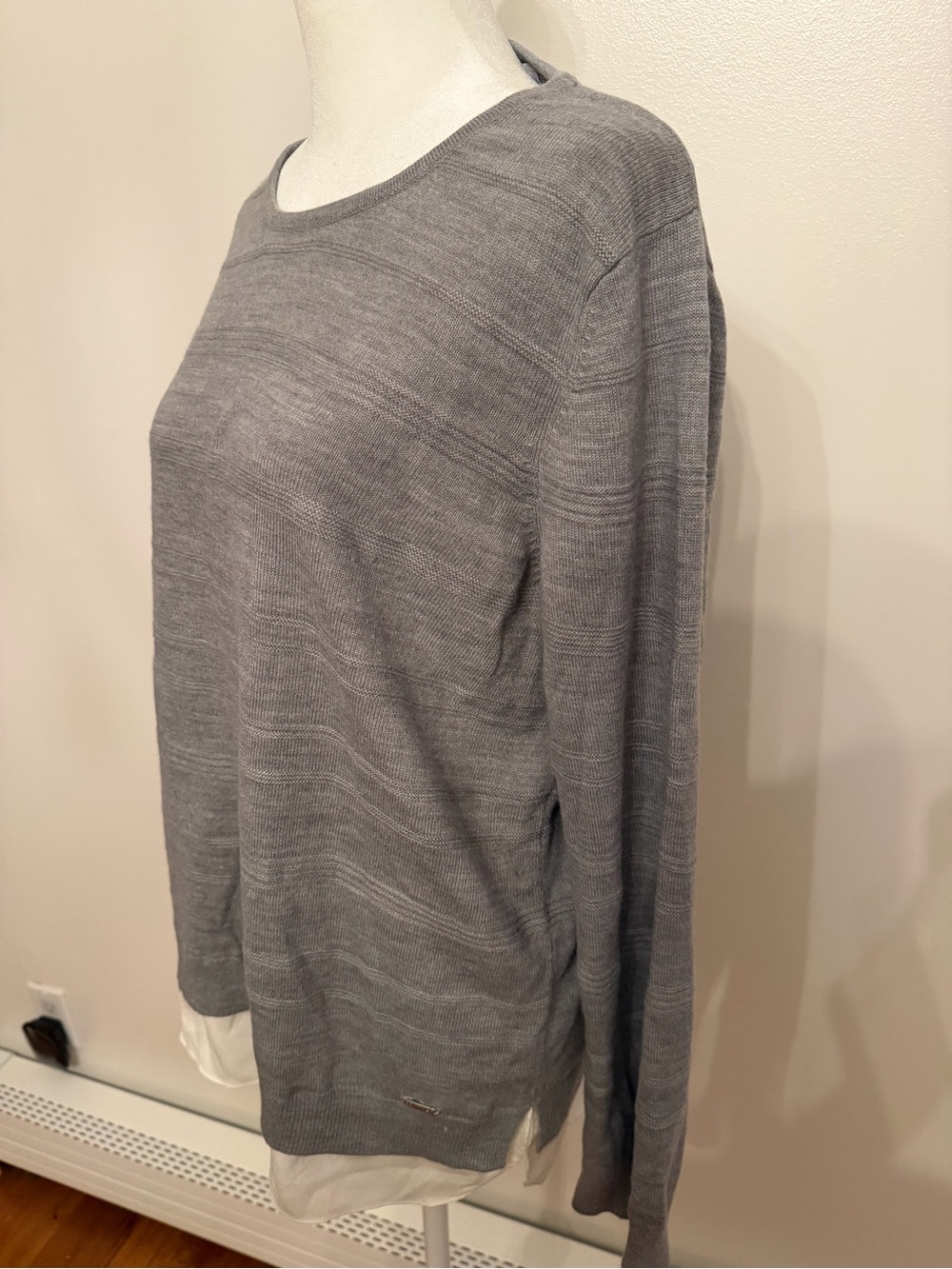 Calvin Klein Women's Size L Gray 2-in-1 Layered-Look Sweater & Shirt Hem - Picture 12 of 15